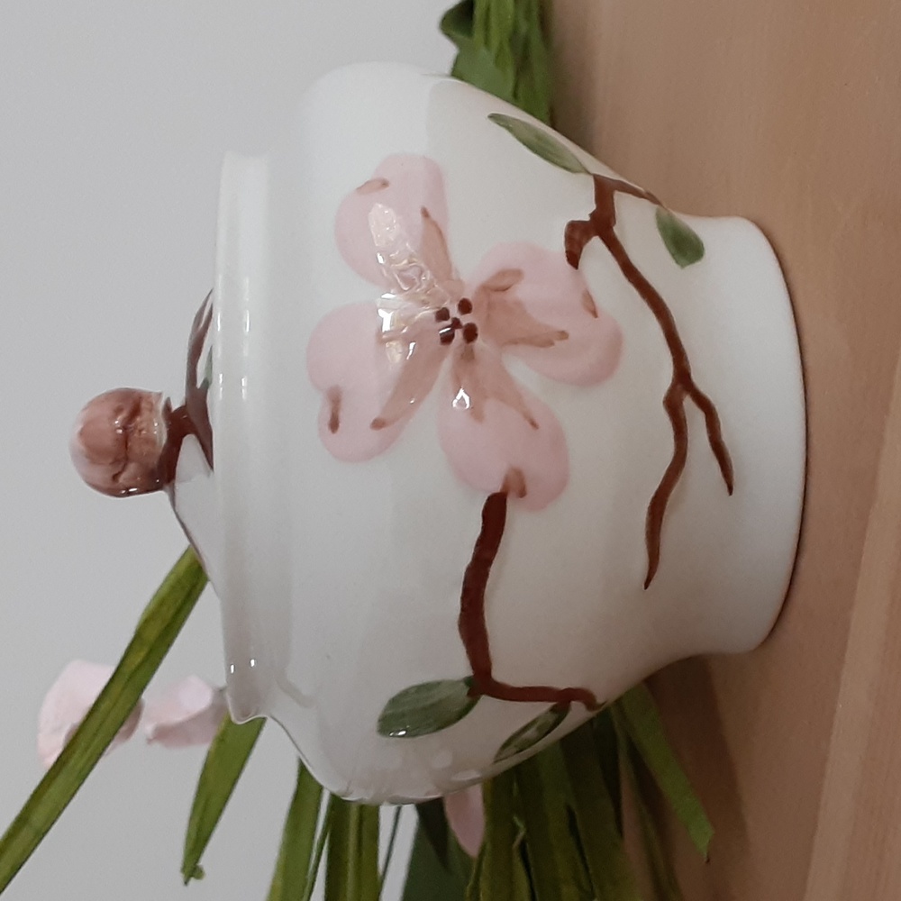 Orchard Ware Pink Dogwood Blossoms Lidded Sugar Bowl
